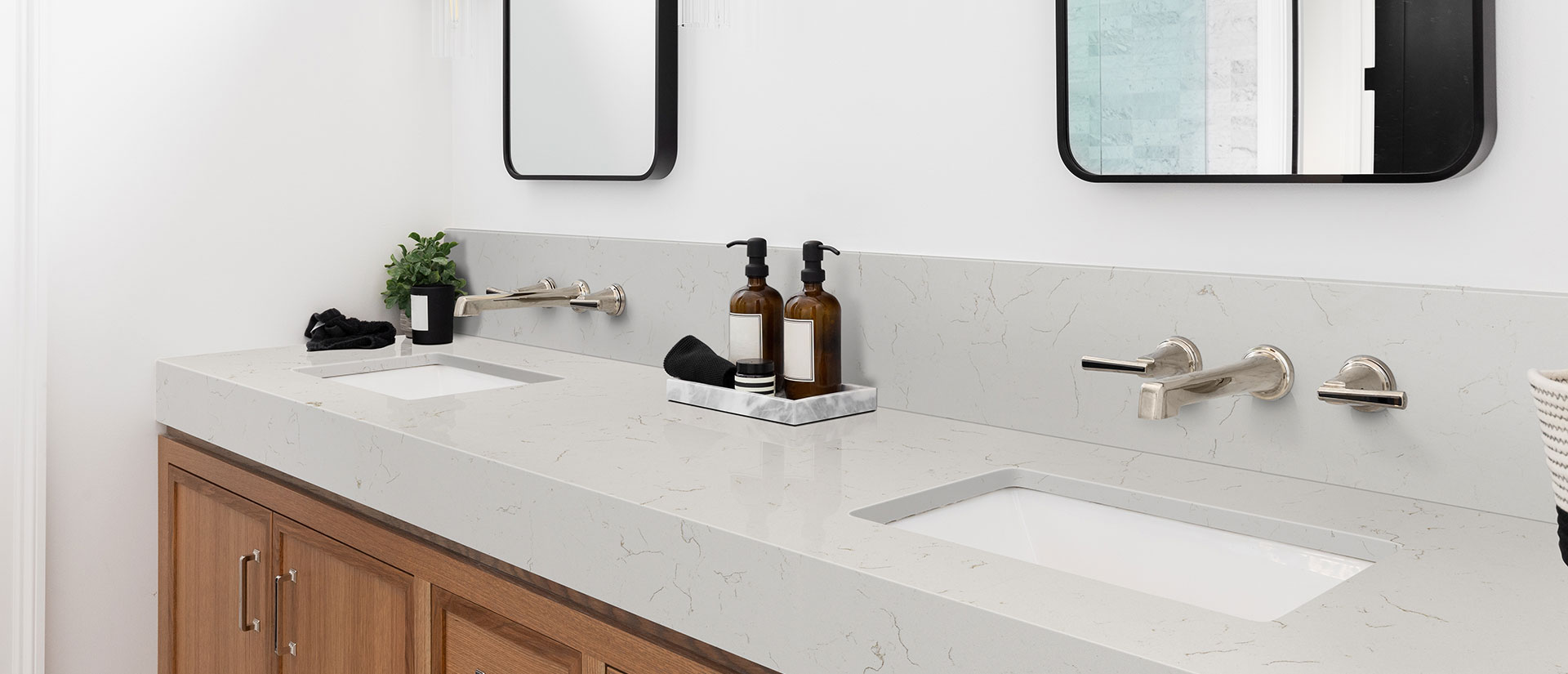 carrara trigato quartz